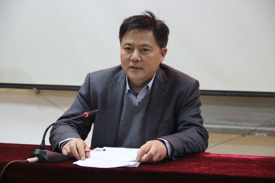 韩院长做总结发言.jpg 韩院长做总结发言.jpg